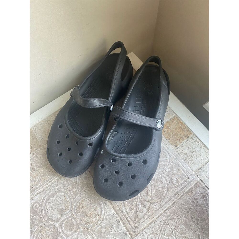 Women’s Black Crocs Mary Jane Style Shoes Size 9 Casual Comfort Slip On